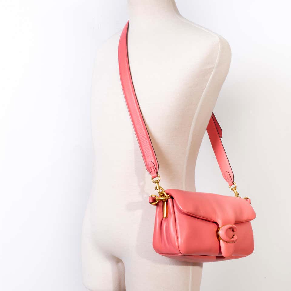 COACH
Pillow Tabby Shoulder Bag 26