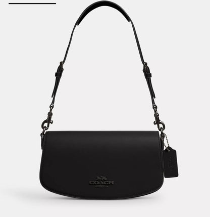 Coach
Andrea Shoulder Bag