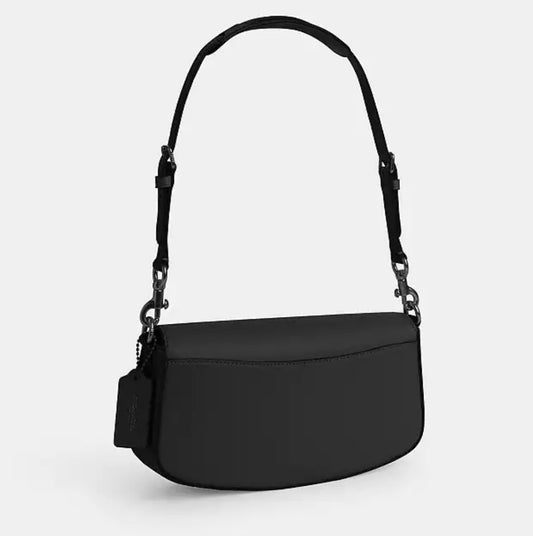 Coach
Andrea Shoulder Bag
