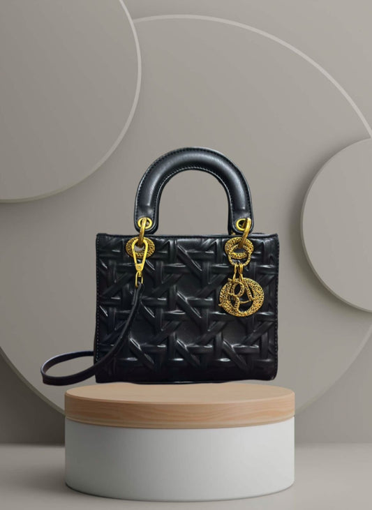 Medium Lady Dior Bag
Black Graphic Cannage Calfskin